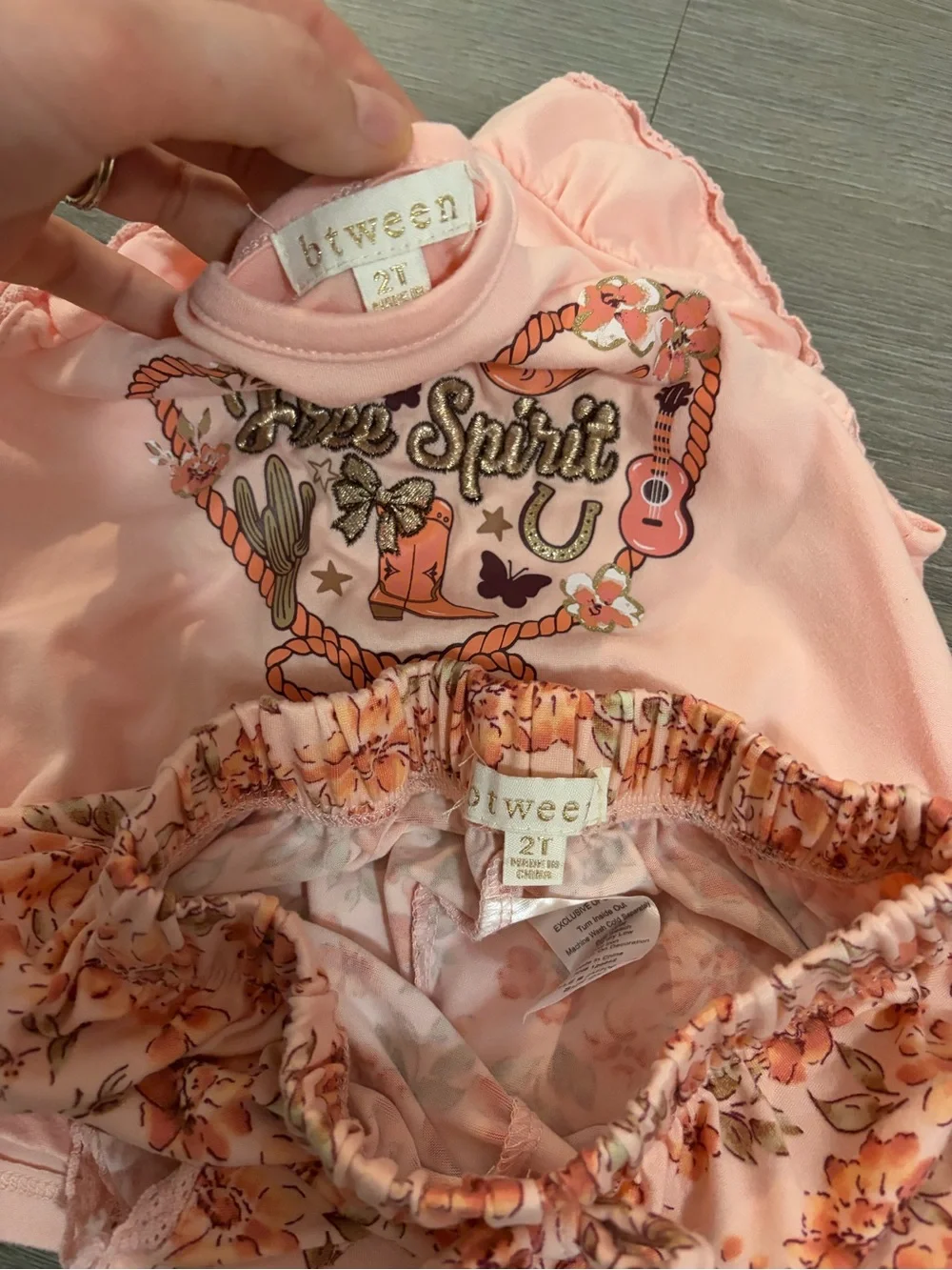 Girls 2T Outfit